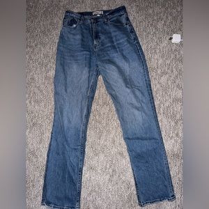 Abercrombie The 90s Straight Ultra High Rise jeans in perfect condition size 29